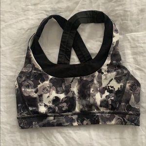 Lululemon Stash an’ Run Bra
